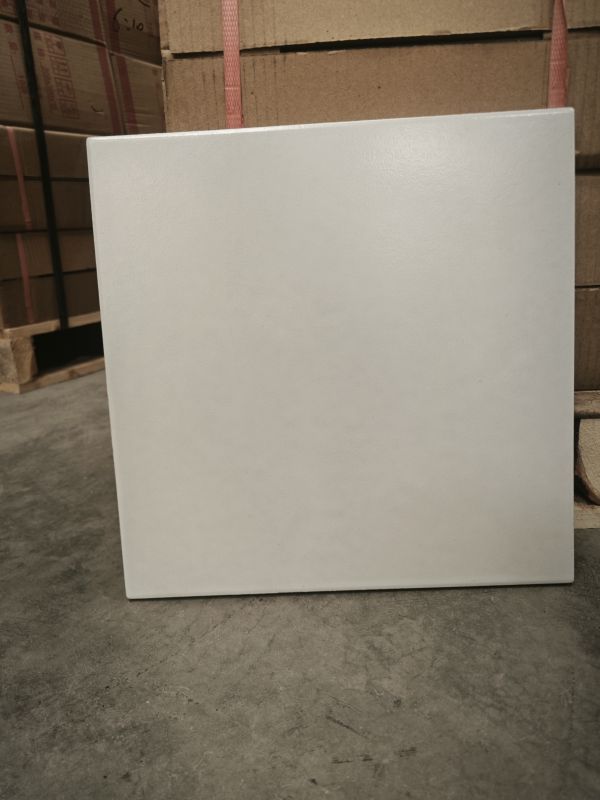 為何大面積耐酸磚鋪貼選600*600mm？