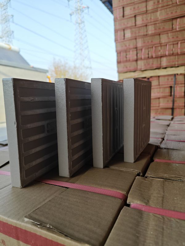 耐酸磚與普通瓷磚區(qū)別在哪里？